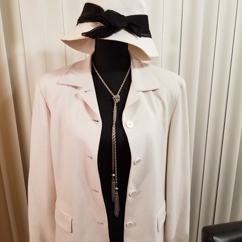 Jones & Co Off White blazer  Size 10